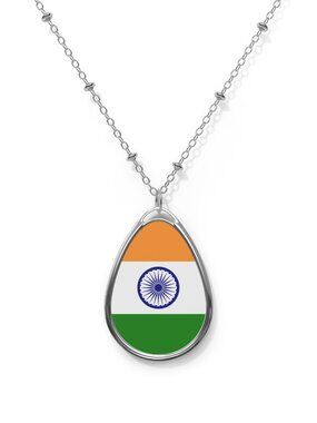 India Flag Necklace – Oval Indian Heritage Pendant - One Size / Silver